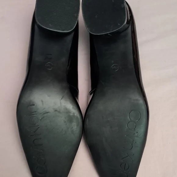 Calvin Klein Square Toe Round Heels - Picture 4 of 4